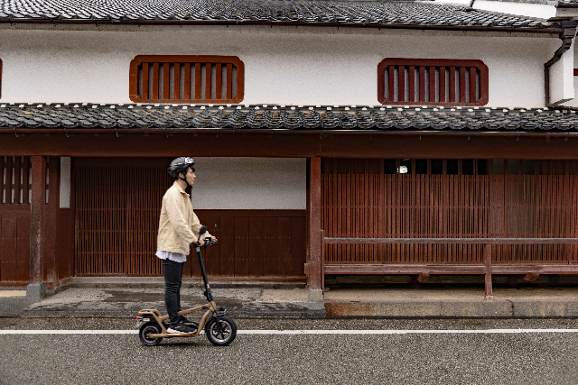 【山口・萩・乗り物レンタル】広範囲を楽々移動！普段着のまま電動キックボードで観光 写真4