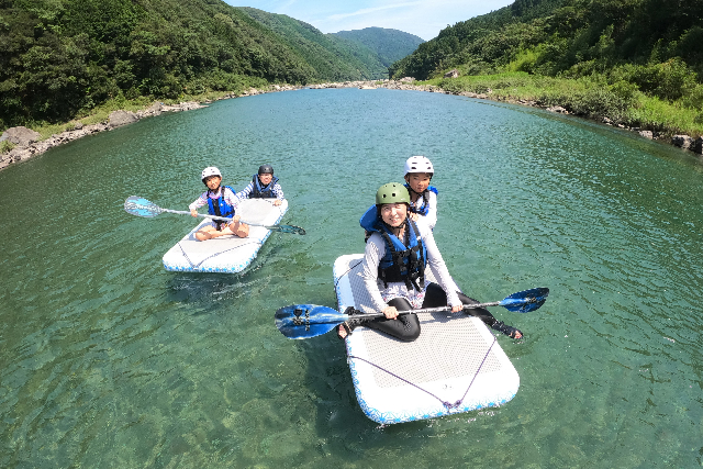 【高知・高岡・SUP】仁淀川をたっぷり満喫！ZAB＆ラフティングミックス体験 写真5