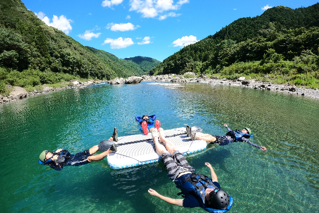 【高知・高岡・SUP】仁淀川をたっぷり満喫！ZAB＆ラフティングミックス体験 写真7