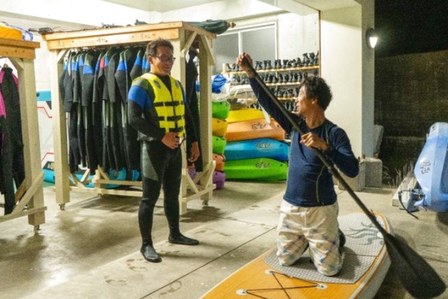 【高知・奈半利・SUP】ガイドと一緒に幻想的な海へ出かけよう！ナイトSUP体験 写真8