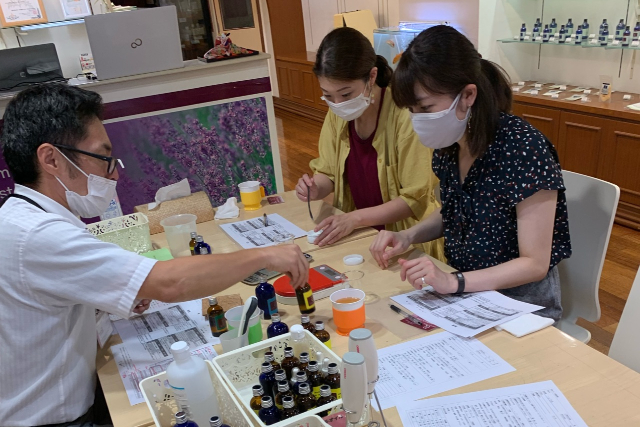 【大阪府・大阪市・手作り化粧品】4種類から選んで作れる。自分だけのコスメ（1個） 写真5