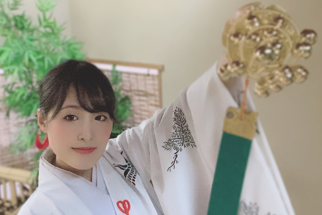 【東京・築地・伝統芸能】自分を磨く「巫女舞体験＆ライブパフォーマンス」 写真3