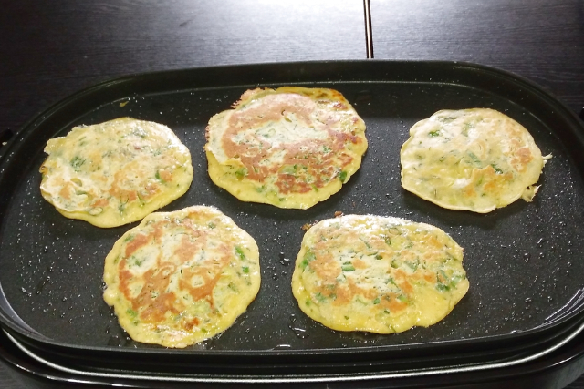 【群馬・上野村・田舎料理教室】名物女将が教える地元食材を使ったおやき作り体験！夕食には猪豚鍋付きの宿泊プラン 写真5