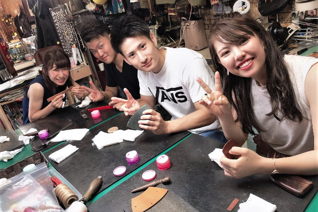 【三重・川越・レザークラフト】大人も子どもも楽しめるレザークラフト小物制作体験！ 写真5