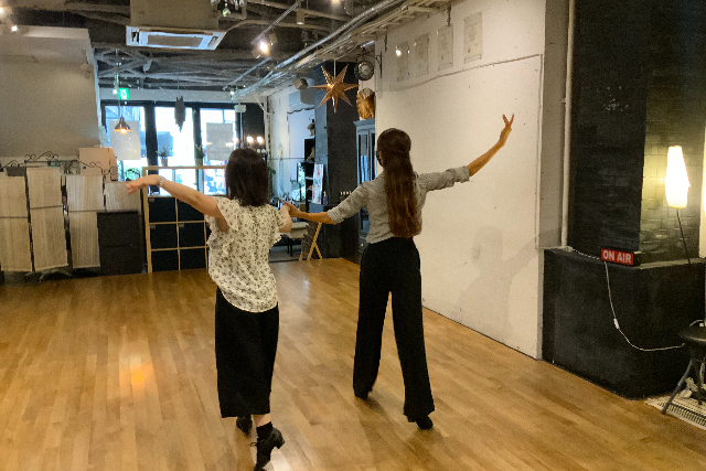 【東京・蒲田・社交ダンス】マンツーマンで楽しく学べる！ペアダンスレッスン 写真6