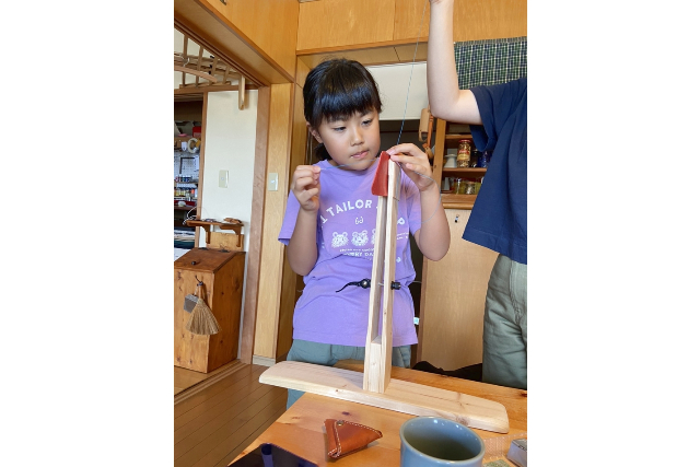 【長崎・川棚・レザークラフト】お子様も初心者も気軽に体験！海外の本格レザーで三角コインケース作り《各回1組限定》 写真6