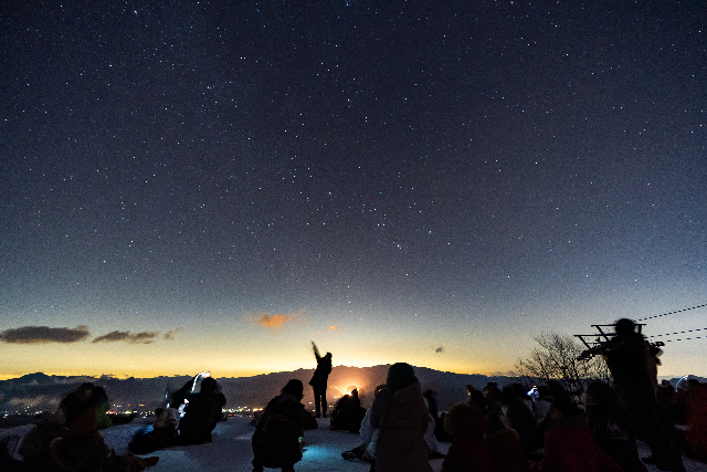 【山梨・北杜・天体観測】標高1,900mの山頂で星空観察（雪の天空テラス） 写真5