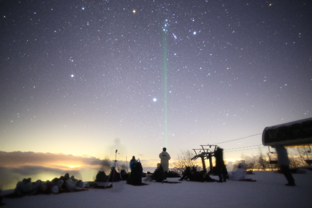 【山梨・北杜・天体観測】標高1,900mの山頂で星空観察（雪の天空テラス） 写真6