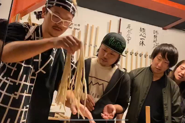 【東京・浅草・手作りうどん】プロが伝授！初心者OKの本格うどん打ち体験 写真6