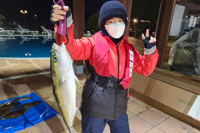 【三重・伊勢志摩・船釣り】大物も狙える！？初心者も安心の「大人の釣り教室」で船釣り体験 写真2