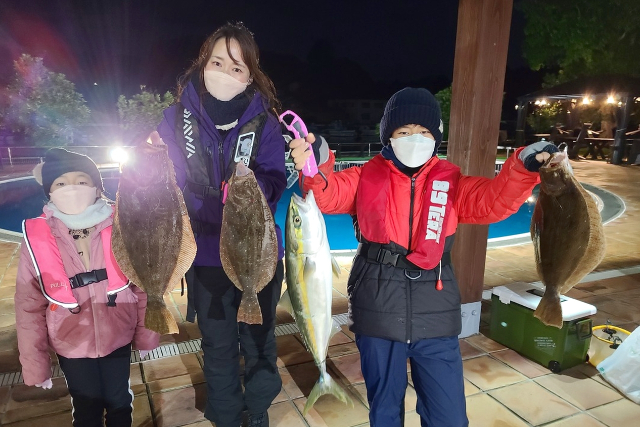 【三重・伊勢志摩・船釣り】大物も狙える！？初心者も安心の「大人の釣り教室」で船釣り体験 写真3