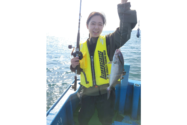 【三重・伊勢志摩・船釣り】大物も狙える！？初心者も安心の「大人の釣り教室」で船釣り体験 写真6