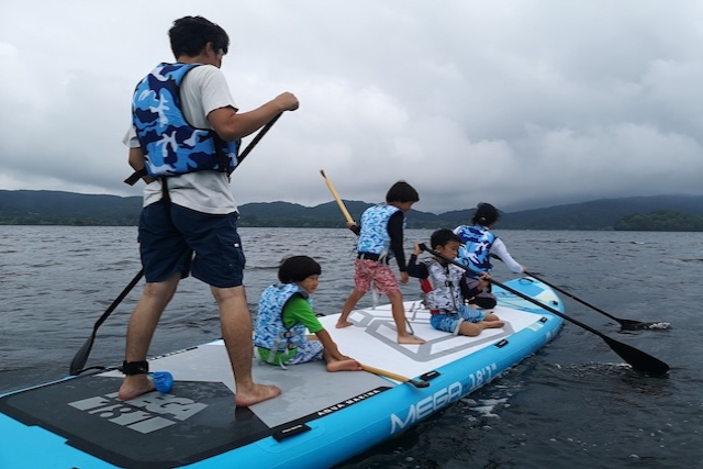【福島・裏磐梯・SUP】美しい景観に酔いしれながら桧原湖メガSUP（半日） 写真6