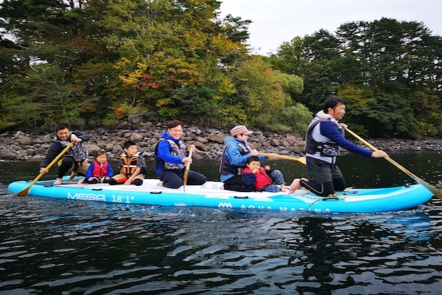 【福島・裏磐梯・SUP】美しい景観に酔いしれながら桧原湖メガSUP（半日）