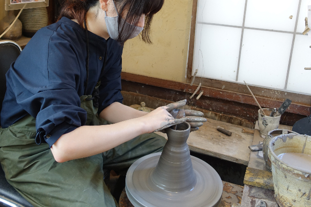 【栃木・益子・陶芸体験】陶芸が初めてでも楽しく作陶できる！お気軽90分コース（1組2名様～）