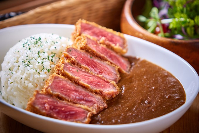 【沖縄・青の洞窟・体験ダイビング】牛かつカレーランチ付き！青の洞窟体験ダイビング 写真6