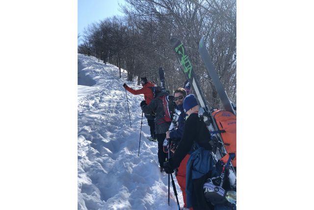 【長野・飯山・バックカントリースキー】完全プライベート！斑尾山バックカントリツアー 写真3