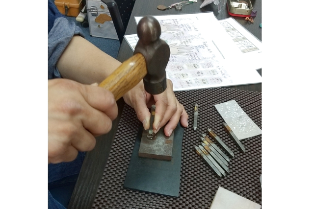 【沖縄・うるま・シルバーアクセサリー】沖縄でhappyなペンダント作り！（1個） 写真2