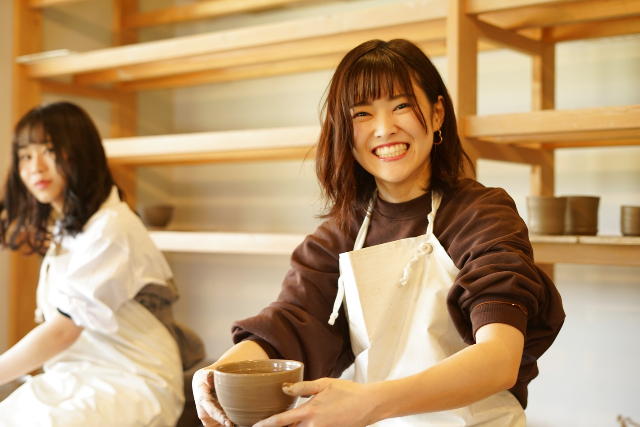 【静岡・伊東・電動ろくろ】自分と向き合う陶芸体験。電動ろくろコース（2個） 写真6