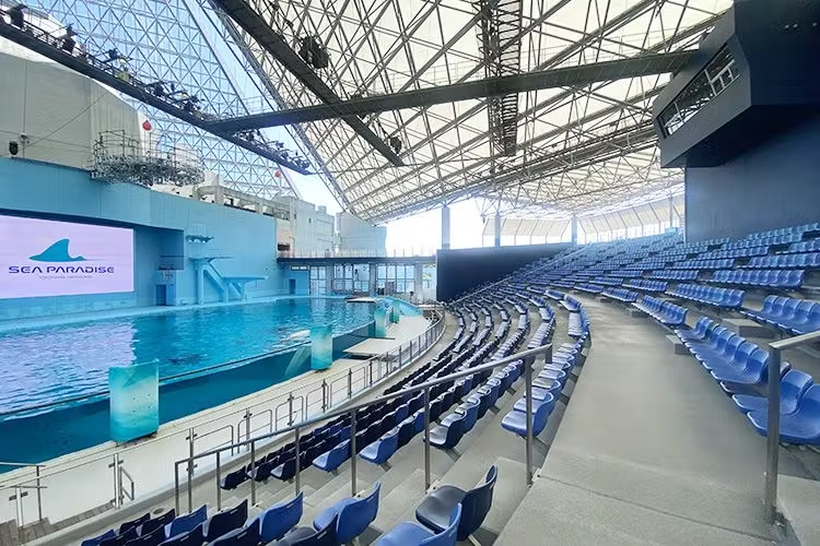 大型連休ナイトパフォーマンスLIGHTIA限定 ライブスタジアム観覧席(H列、席のみ) 大型連休ナイトパフォーマンスLIGHTIA限定 ライブスタジアム観覧席(H列、席のみ)