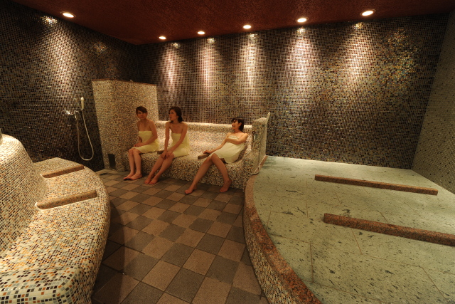 横浜天然温泉 SPA EAS