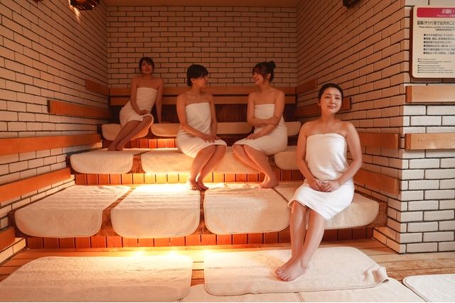 【入館+岩盤浴】RAKU SPA 鶴見 前売り券 【入館+岩盤浴】RAKU SPA 鶴見 前売り券