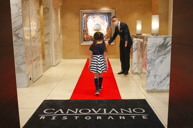 RISTORANTE“CANOVIANO” 写真2