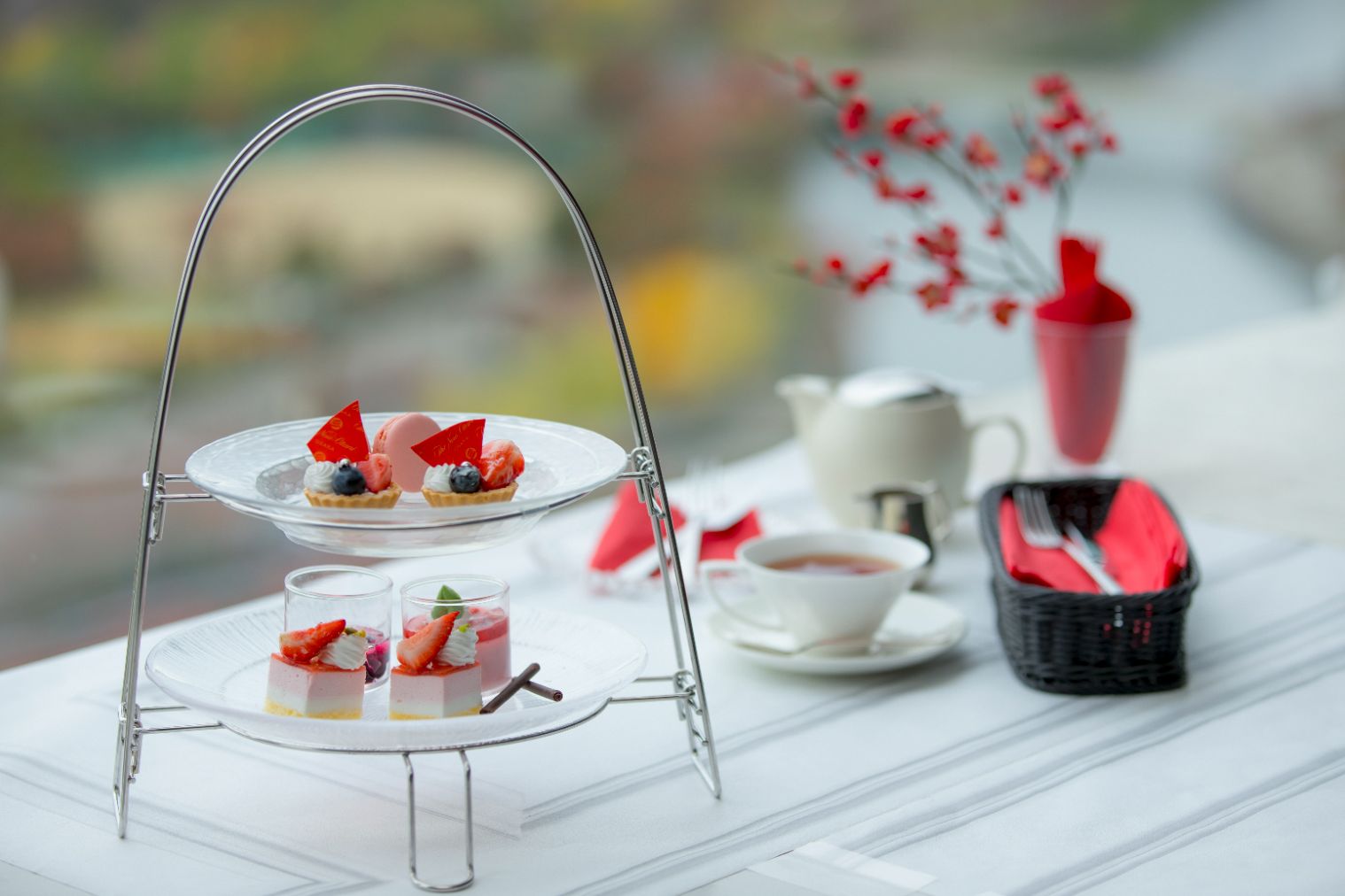 【45%割引/ホテルニューオータニ大阪】冬の絶品ランチ&絶景スイーツ 【45%割引/ホテルニューオータニ大阪】冬の絶品ランチ&絶景スイーツ