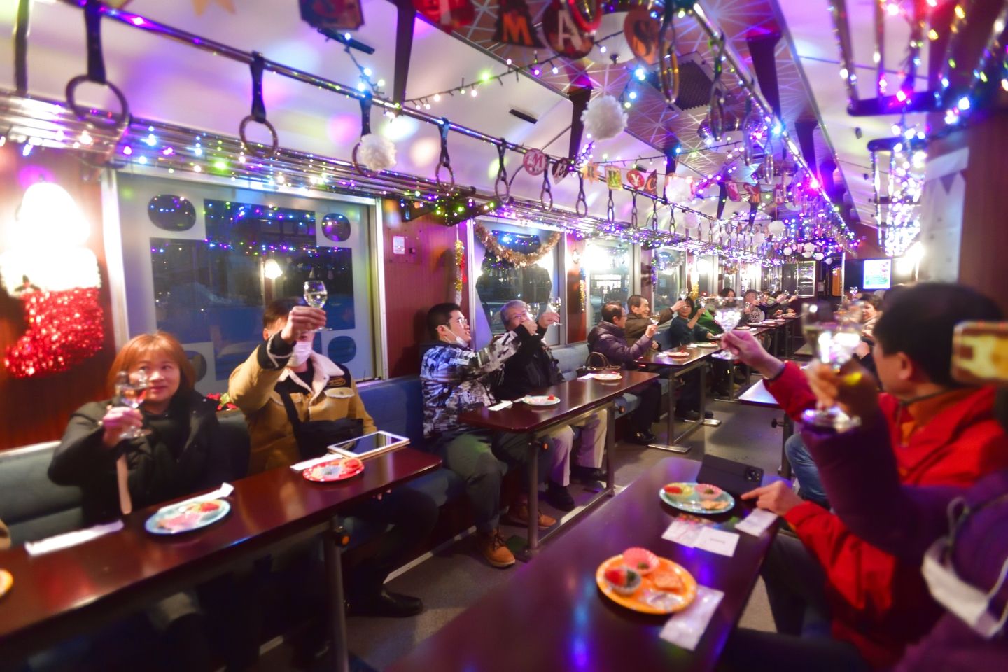 【土日祝・年末年始/秋田冬アソビ割】由利高原鉄道 クリスマスパーティーin矢島駅 【土日祝・年末年始/秋田冬アソビ割】由利高原鉄道 クリスマスパーティーin矢島駅
