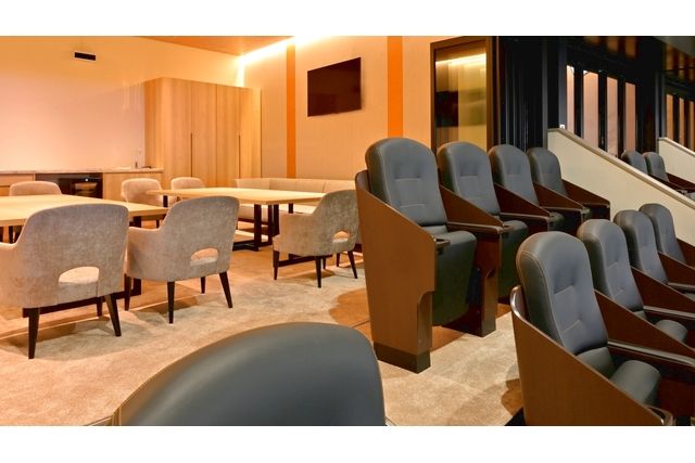 VIPエリア&バックヤードコース VIPエリア&バックヤードコース