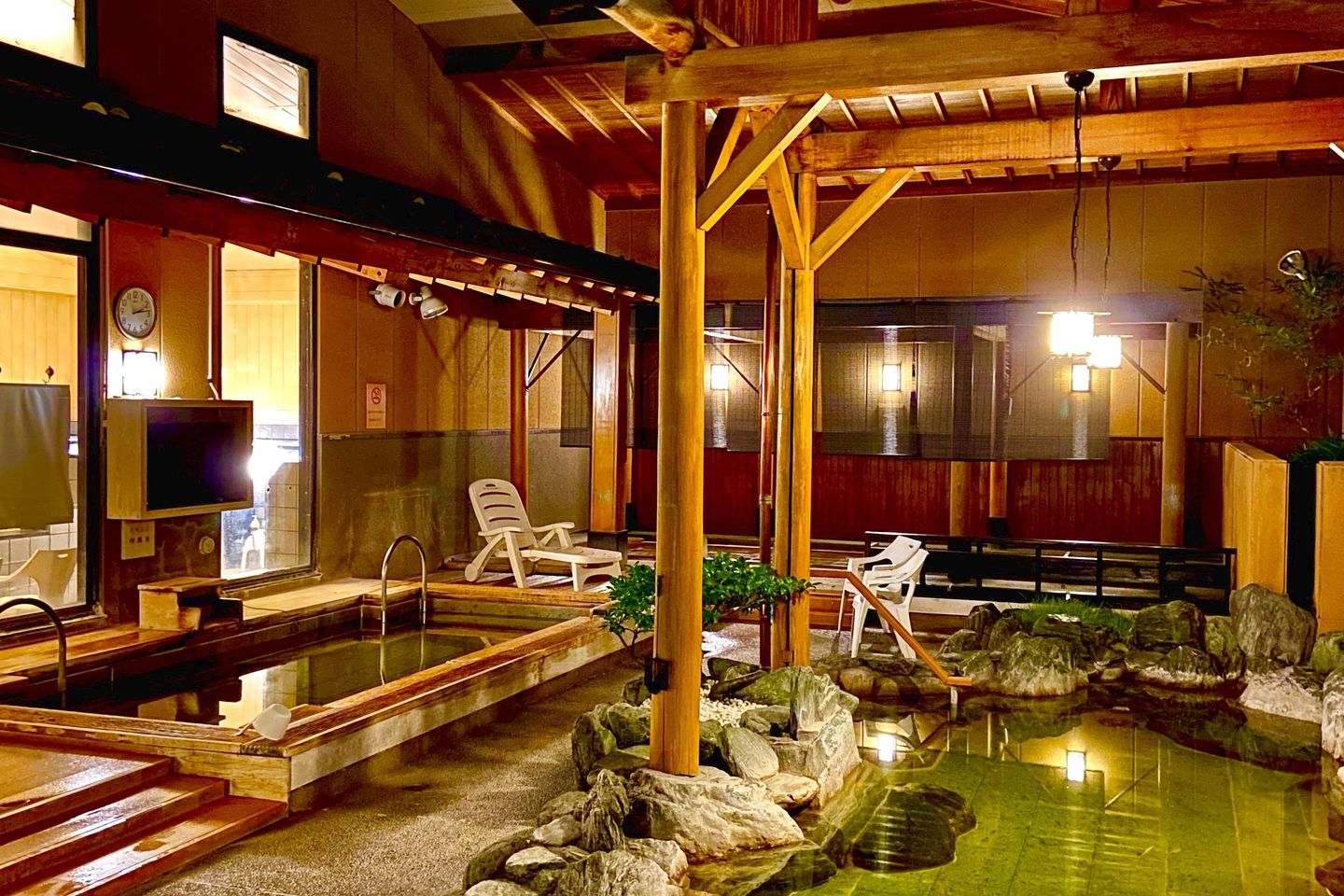 【平日限定 最大5%OFF!】「極楽湯 金沢野々市店」入浴+タオルセットチケット※タオルセットは大人のみ 【平日限定 最大5%OFF!】「極楽湯 金沢野々市店」入浴+タオルセットチケット※タオルセットは大人のみ