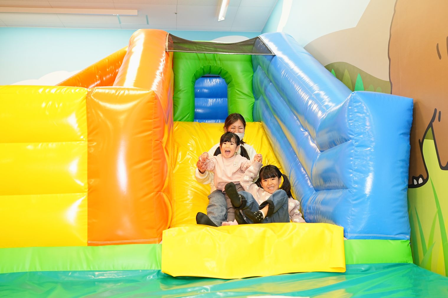 8月限定【60分券・最大500円割引】真夏の遊び場にピッタリ!キッズ アイ・ラボ イオンタウン東大阪 8月限定【60分券・最大500円割引】真夏の遊び場にピッタリ!キッズ アイ・ラボ イオンタウン東大阪